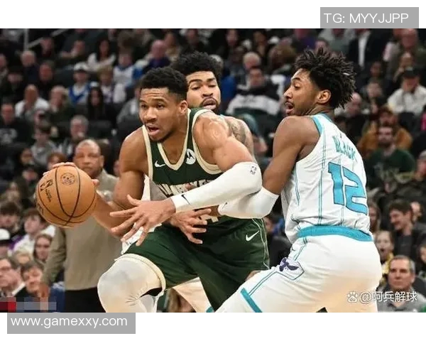 黄蜂队与骑士展开激烈对决球迷期待精彩瞬间与逆转时刻