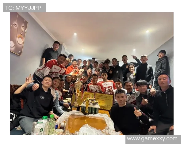 上海足球队的团队协作之道:如何在赛场上实现默契与胜利